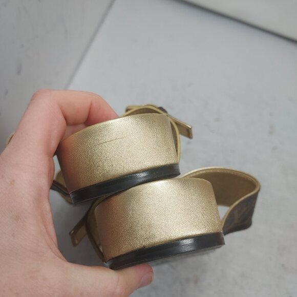 Louis Vuitton Brown Gold Buckle Bom Dia Monogram Flat Slide Sandals - Picture 11 of 16